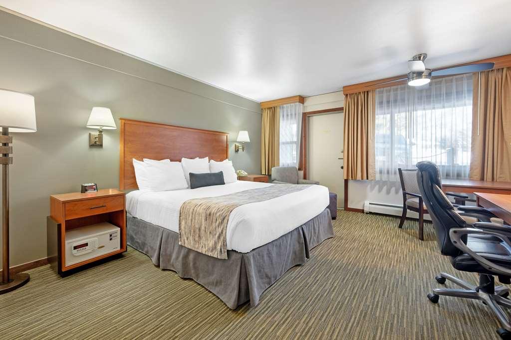 เบสต์เวสเทิร์น ทาร์มิแกน ลอดจ์ Hotel ดิลลอน ห้อง รูปภาพ